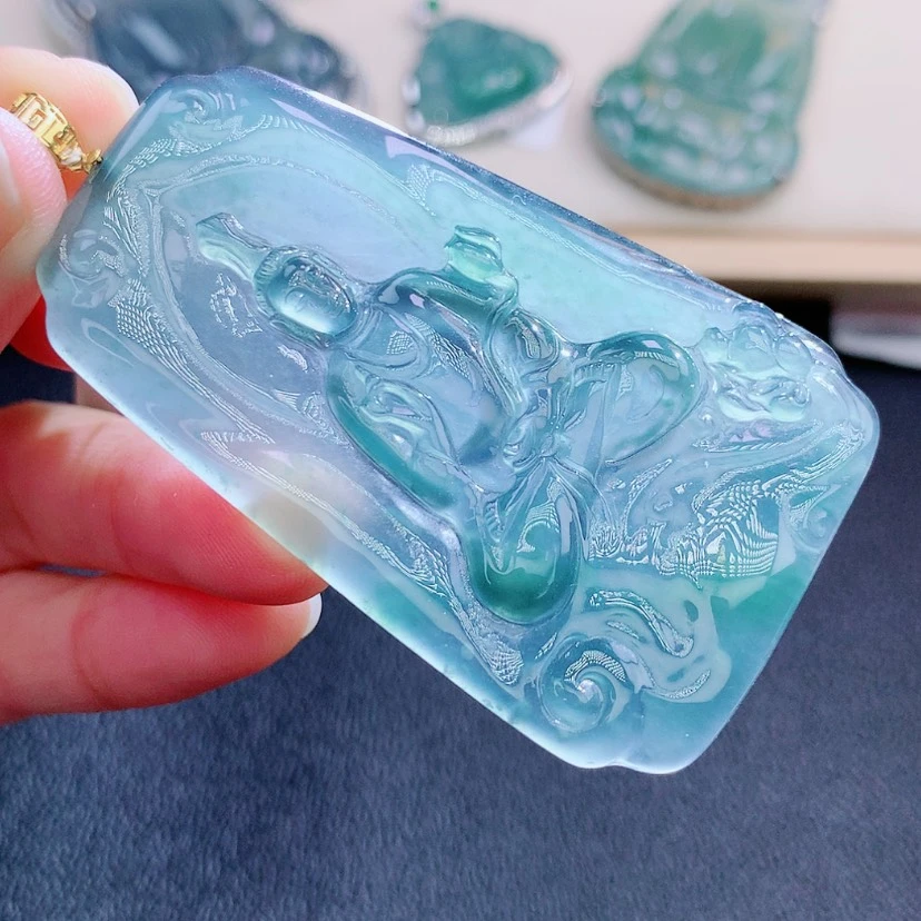 【闪购商品】翡翠颈饰18K金镶嵌翡翠