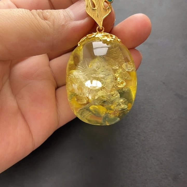 琥珀未镶嵌裸石吊坠