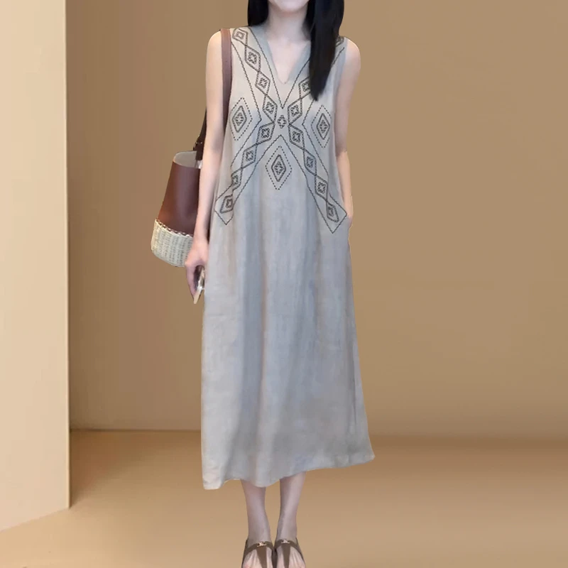 法式宽松高级感重工刺绣无袖背心裙女松弛感复古慵懒休闲度假长裙