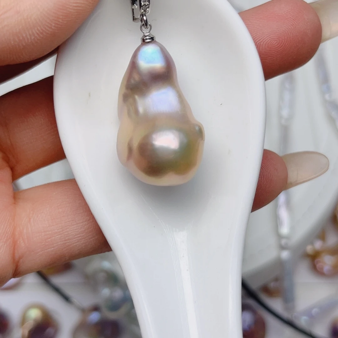 未镶嵌颈饰淡水珍珠