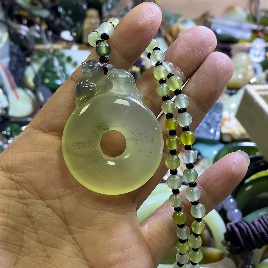 未镶嵌岫玉手镯挂件