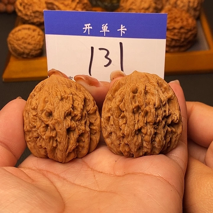 吊坠桃核虎头38无刀痕s