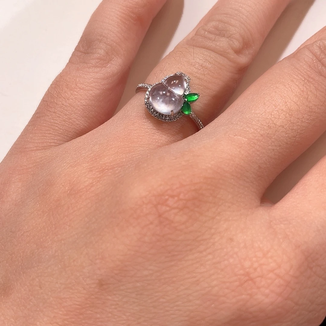 王***木翡翠18K金镶嵌戒指南非钻