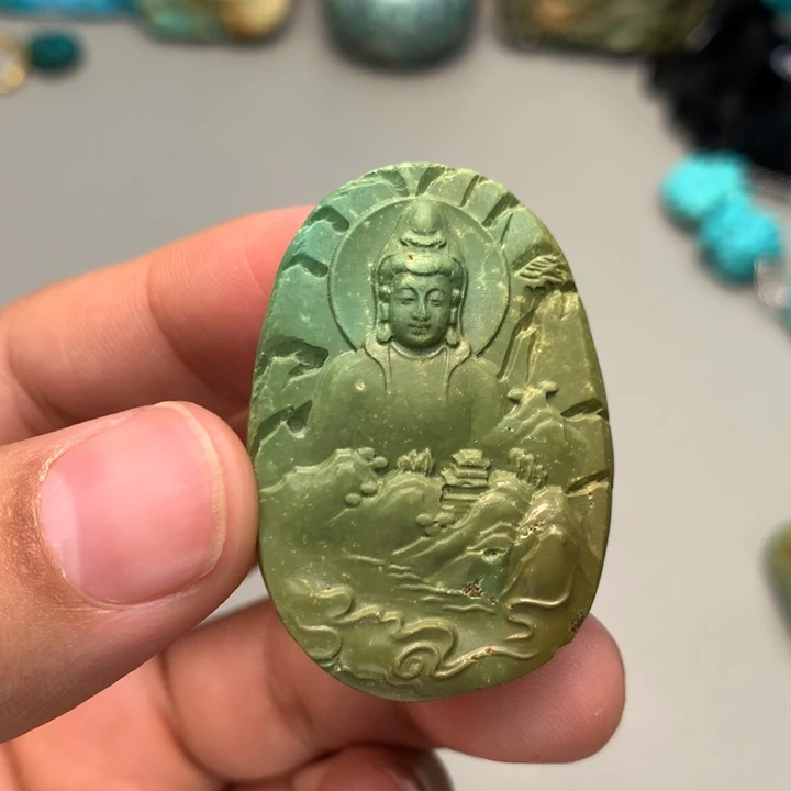 未镶嵌绿松石颈饰