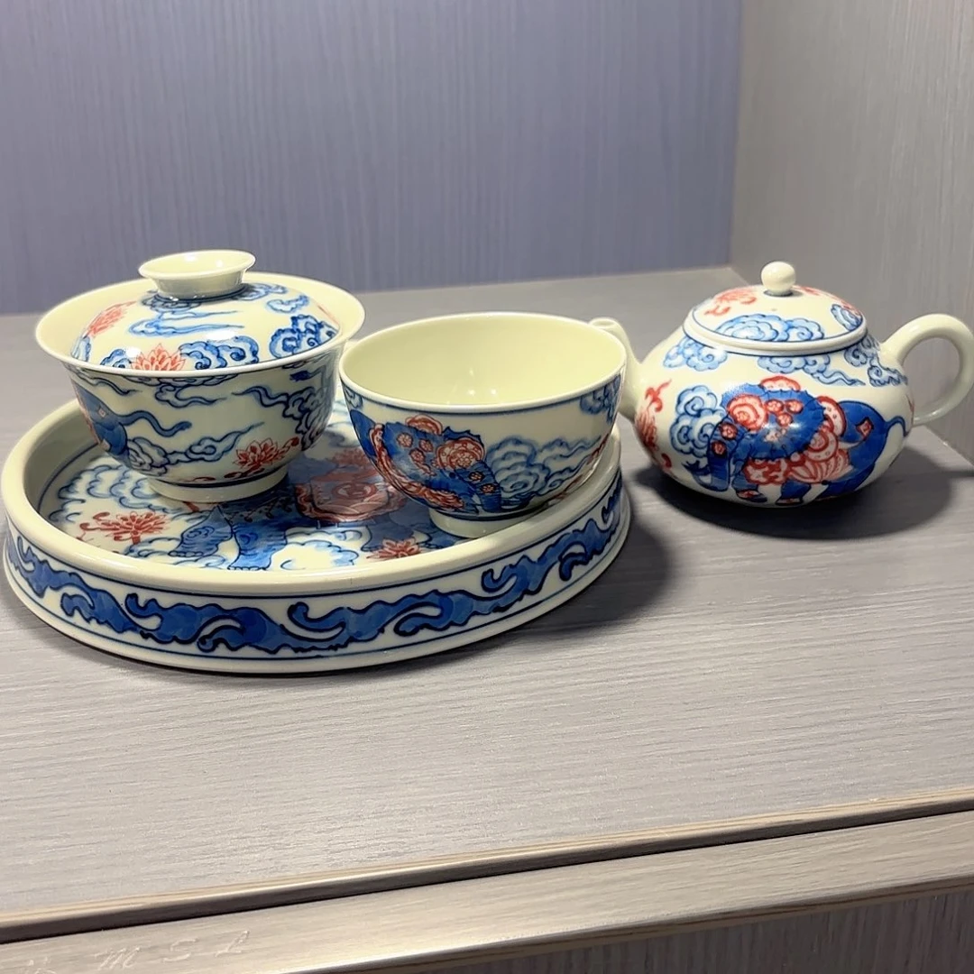 瓷片景德镇瓷器精品陈列