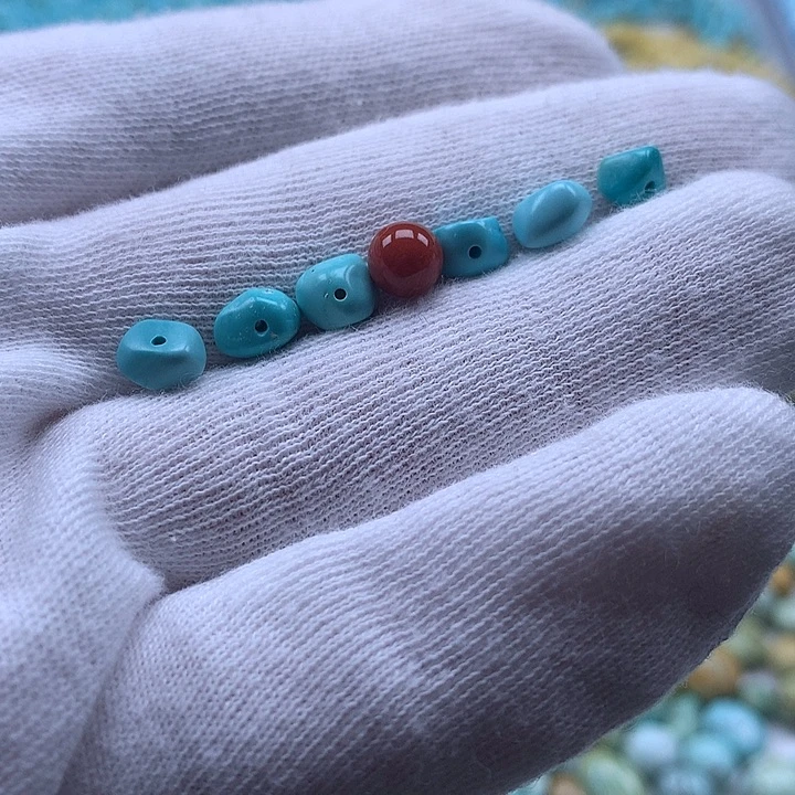 南红玛瑙未镶嵌珠宝奇石