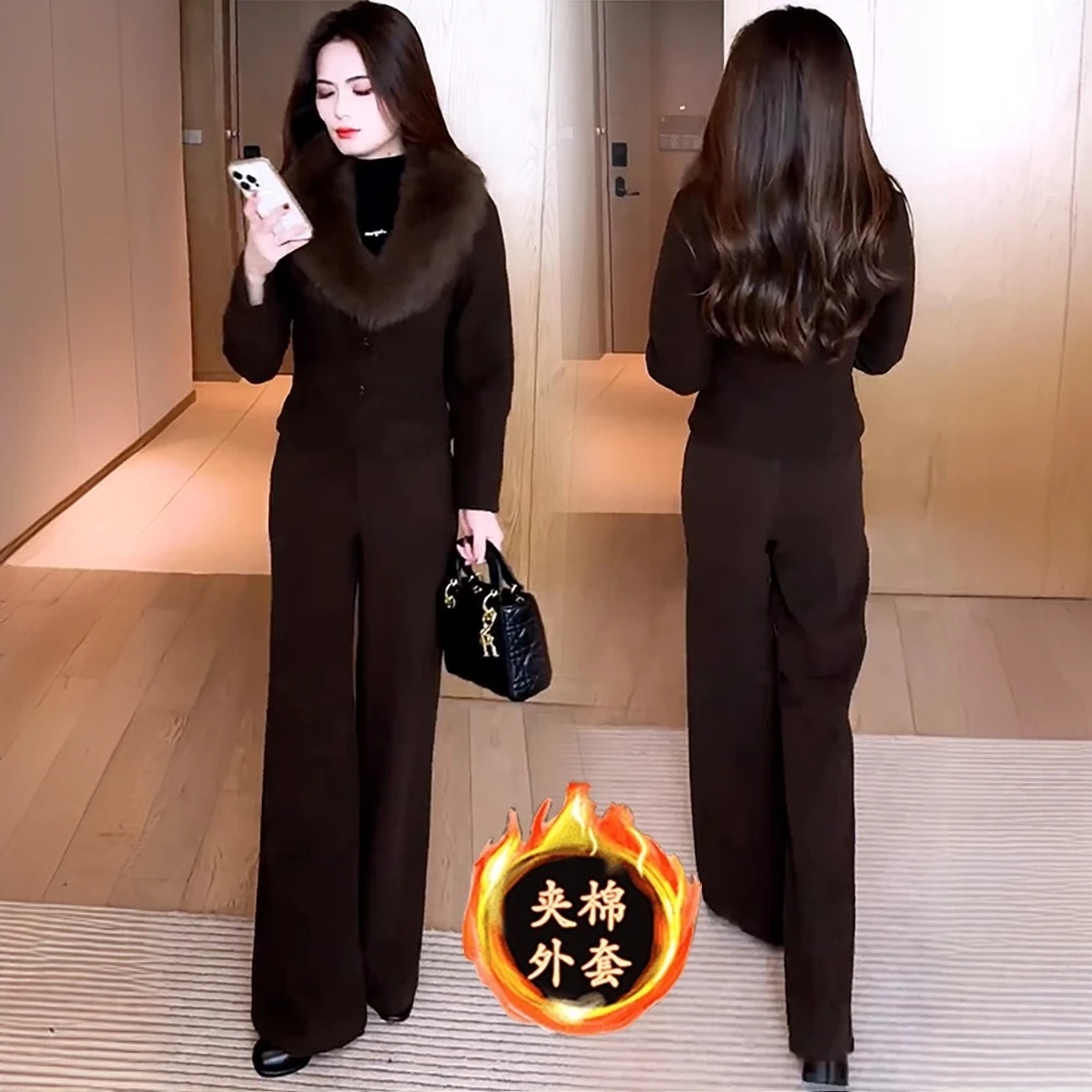 时尚套装女士2025年冬季新款夹棉加厚带毛领短款外套阔腿裤两件套