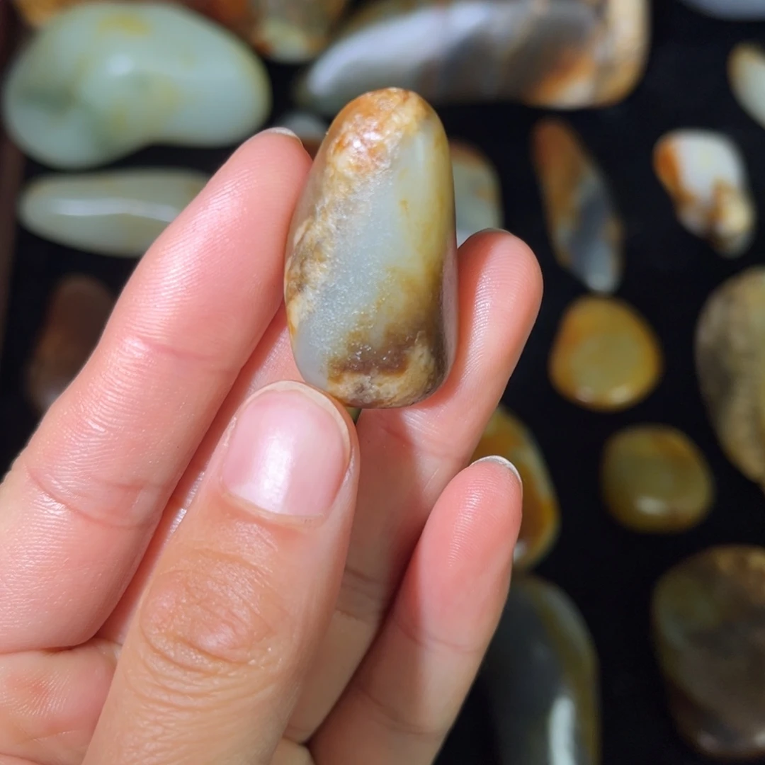 和田玉（糖玉）未镶嵌挂件17g