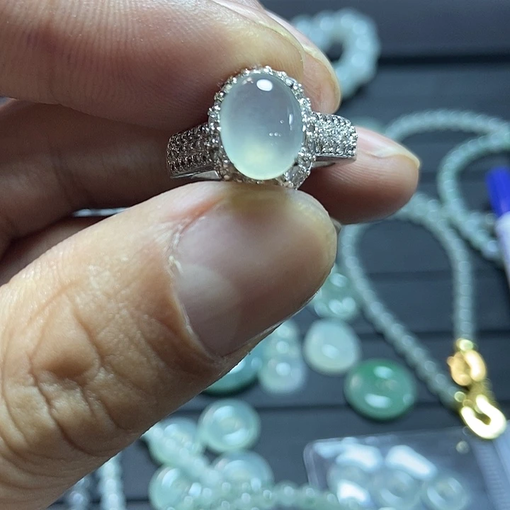 未镶嵌定制翡翠戒面
