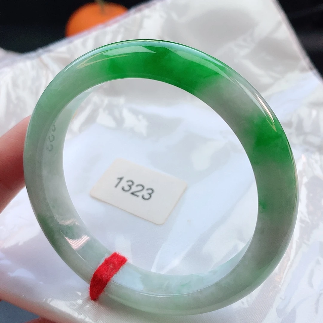 翡翠手镯未镶嵌59圈口881323