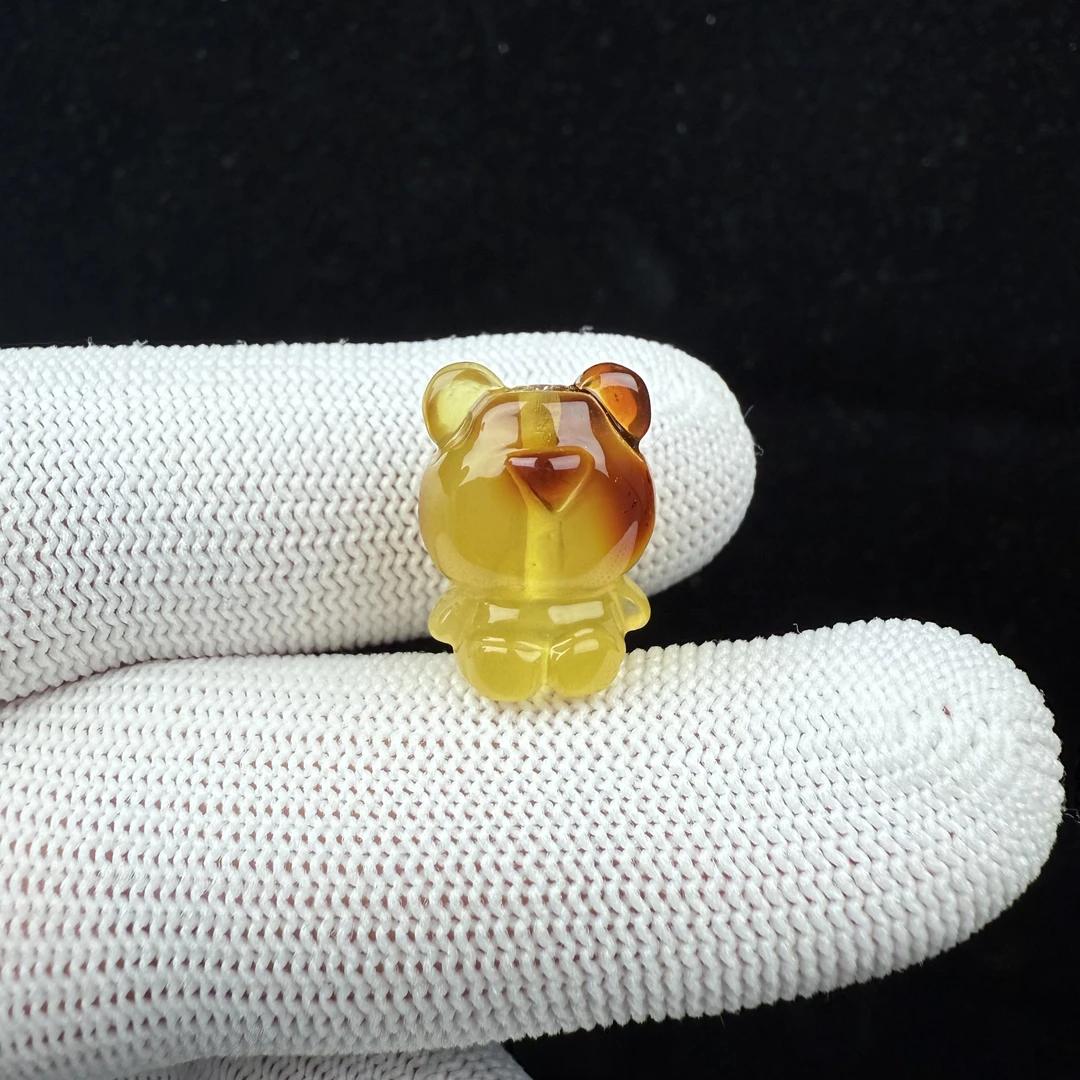 M2006天然原矿俄料蜜蜡小熊13*17.8*11.5mm支持复检假一罚十
