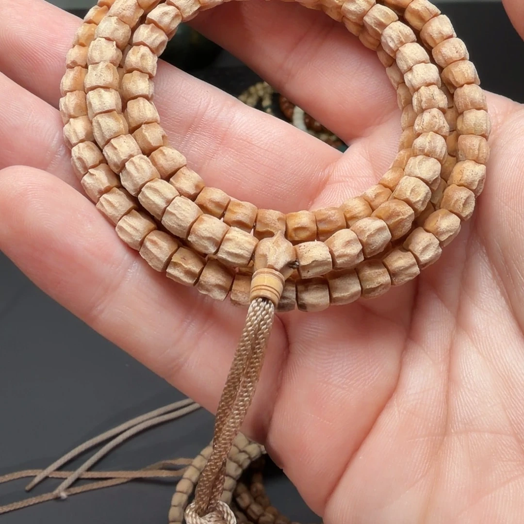 晴***朗柏香籽/百香籽吊坠