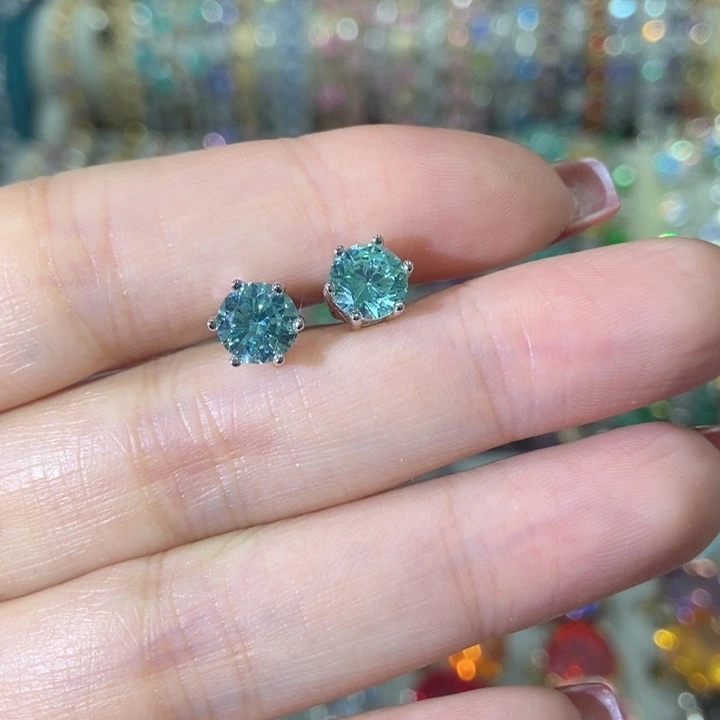 66锆石（处理）耳钉