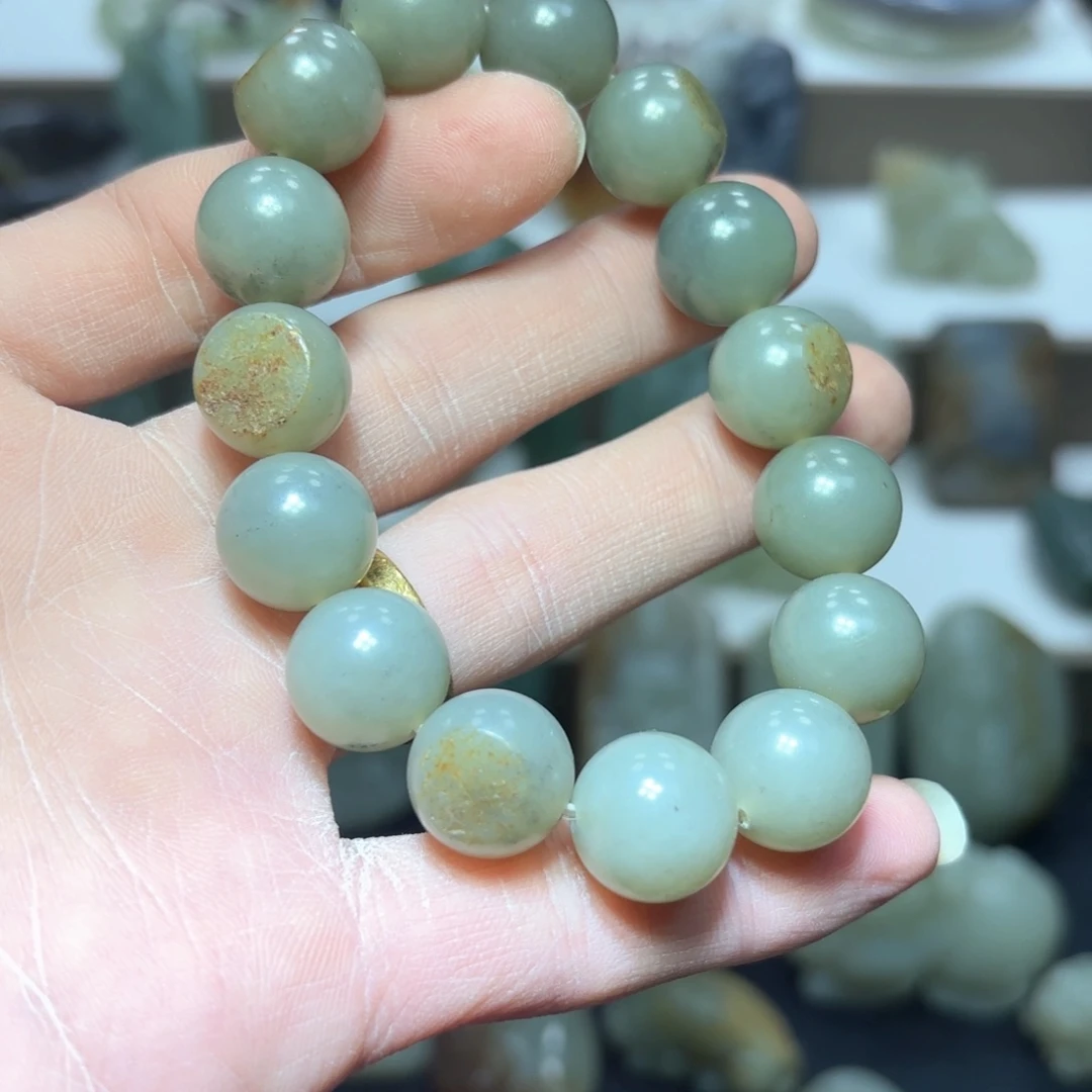 和田玉颈饰未镶嵌雲**澤