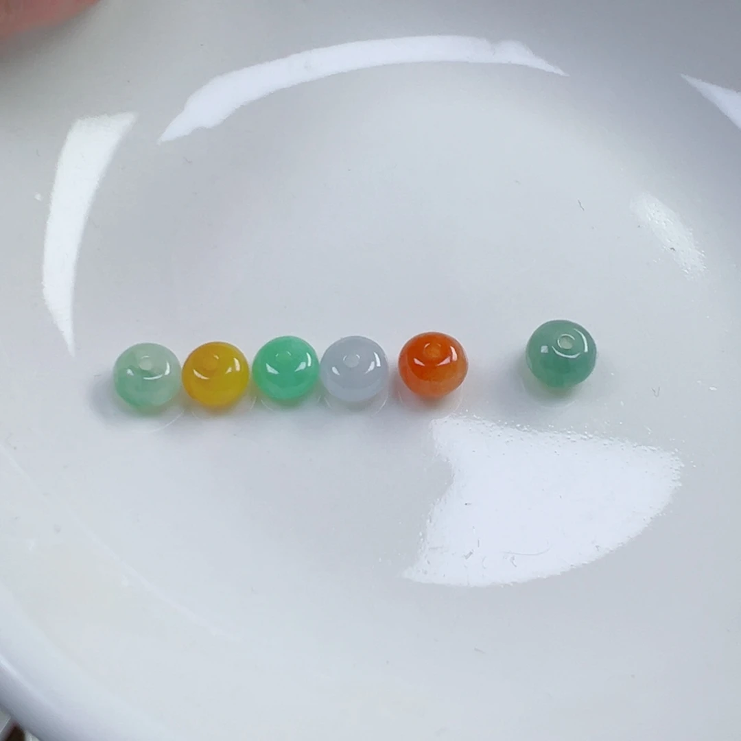 灰***姐翡翠散珠鼓珠6颗、