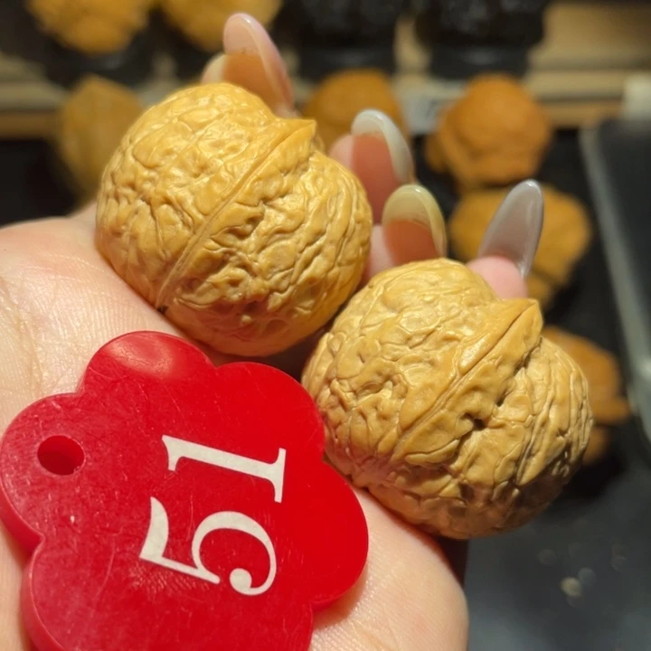 粗筋小帝王31尺寸核桃