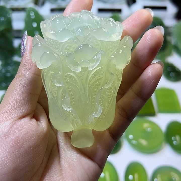 蛇纹石玉手把件未镶嵌盛**年