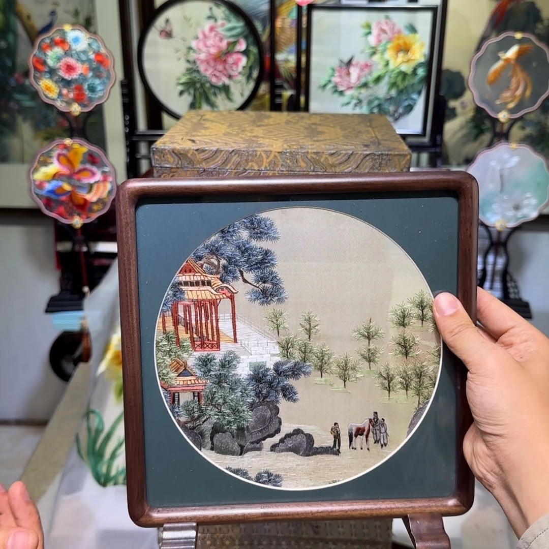 刺绣刺绣工艺精湛