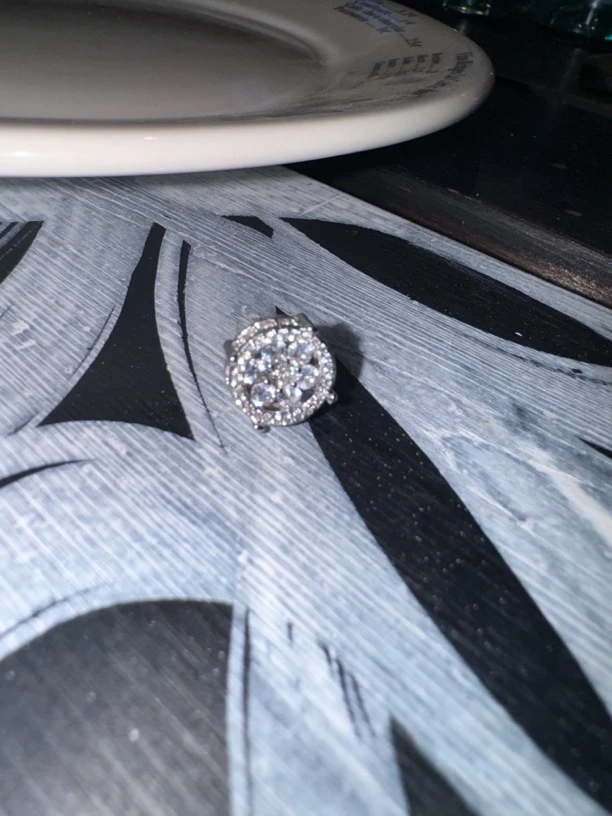 钛钢耳饰 高级感闪锆石小花耳钉