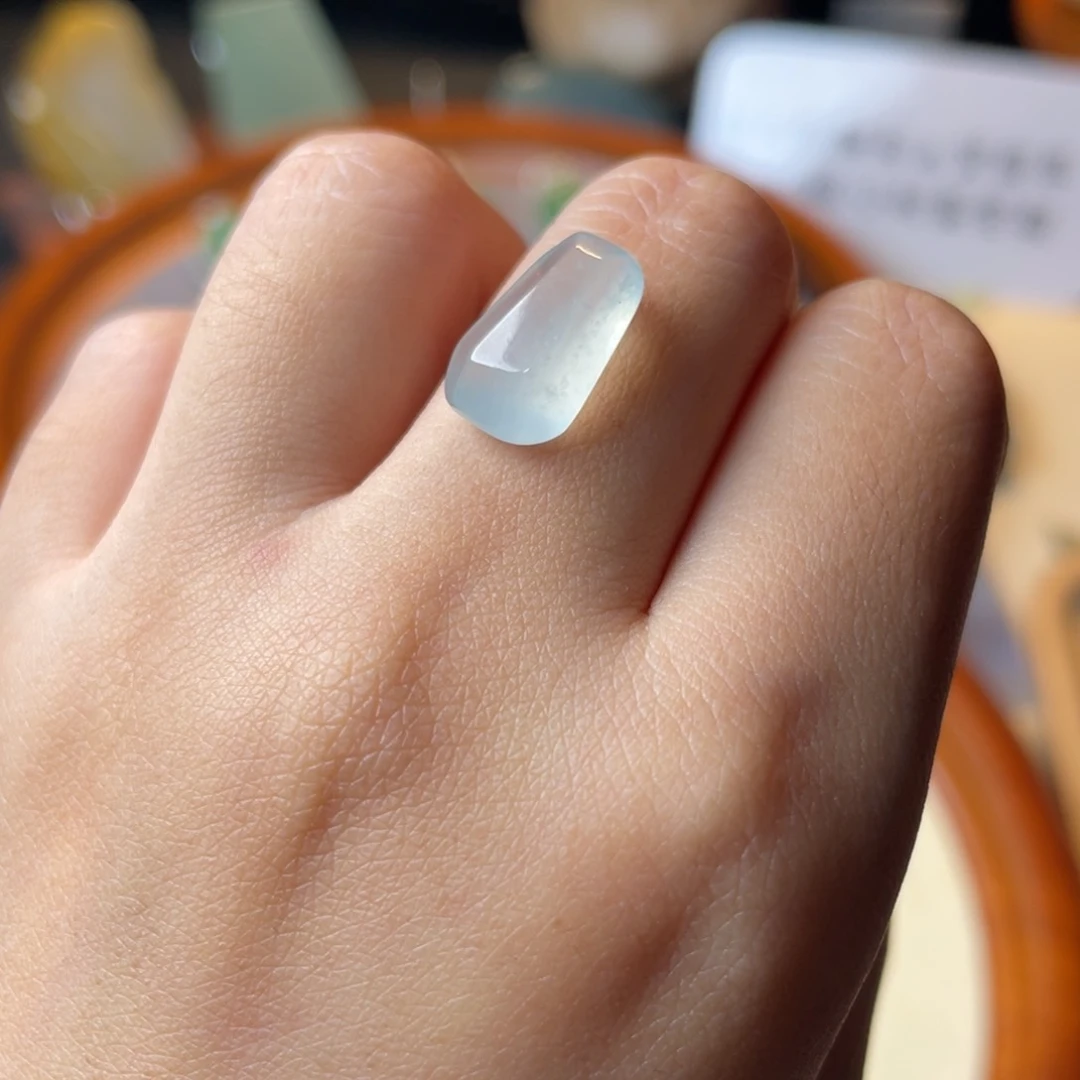 定制翡翠未镶嵌奶*香随行
