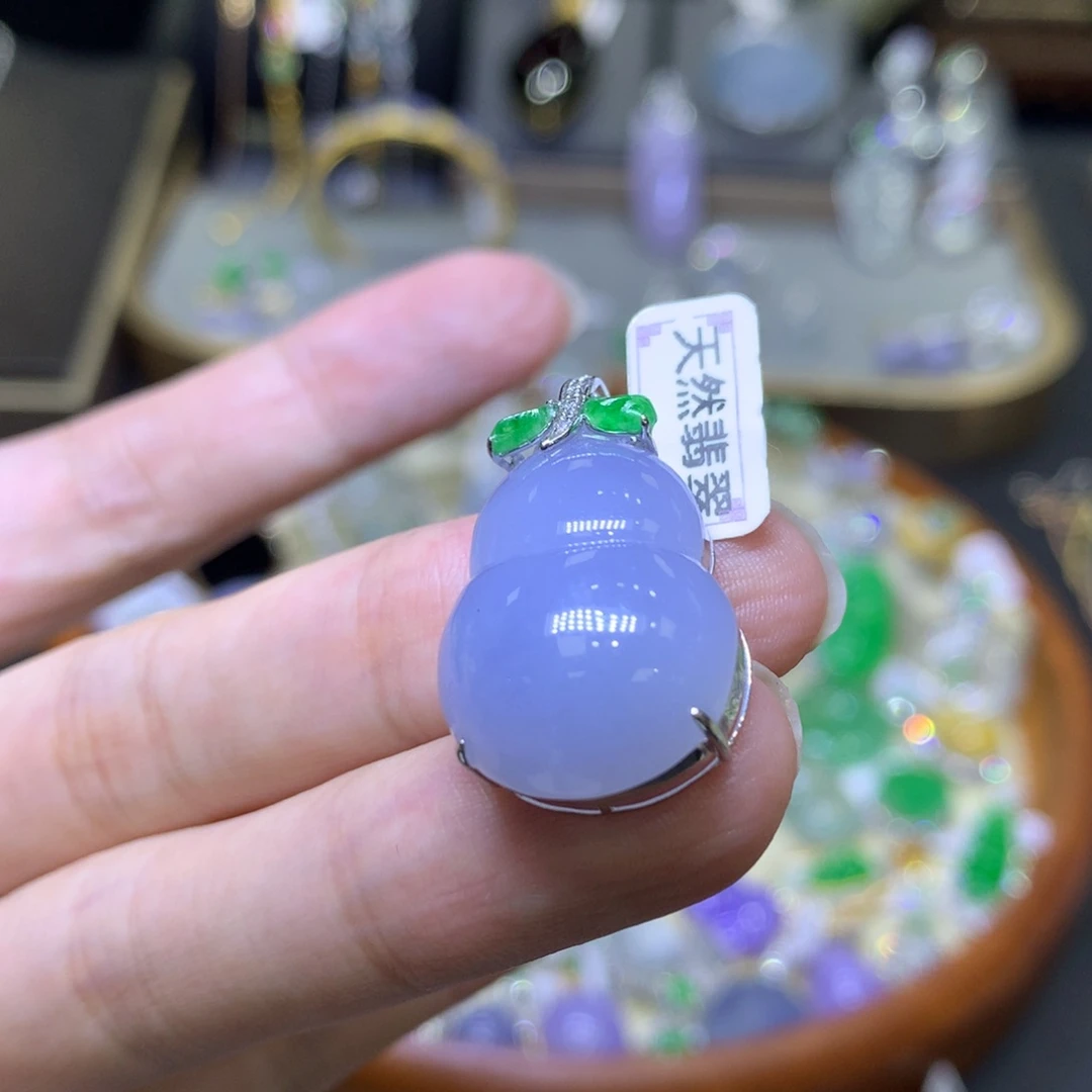 翡翠18K金镶嵌颈饰翡翠吊坠项链