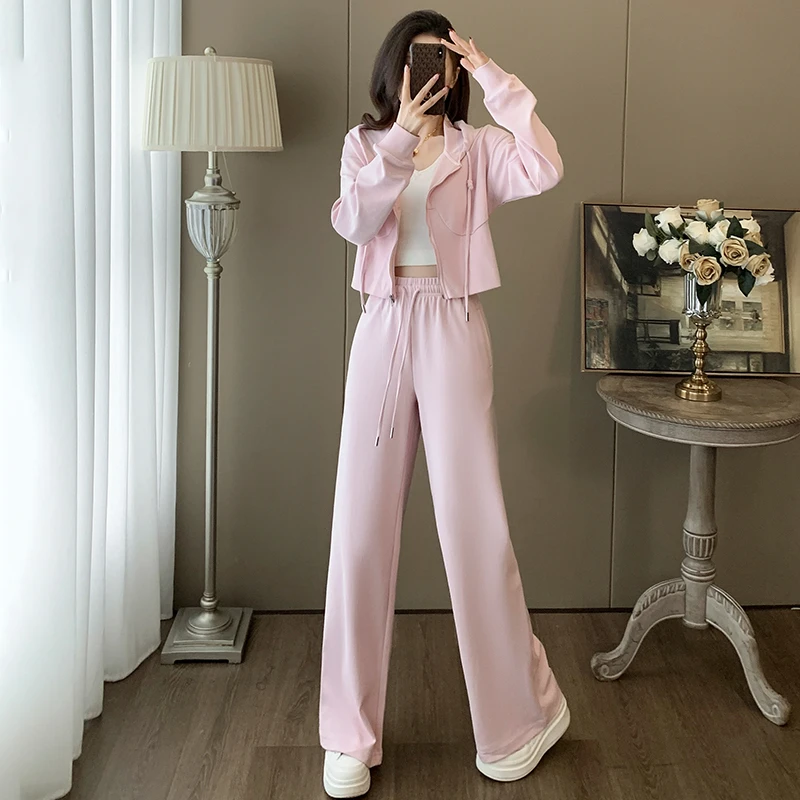 粉色运动套装早秋新款减龄洋气时髦短款上衣+阔腿长裤早秋套装