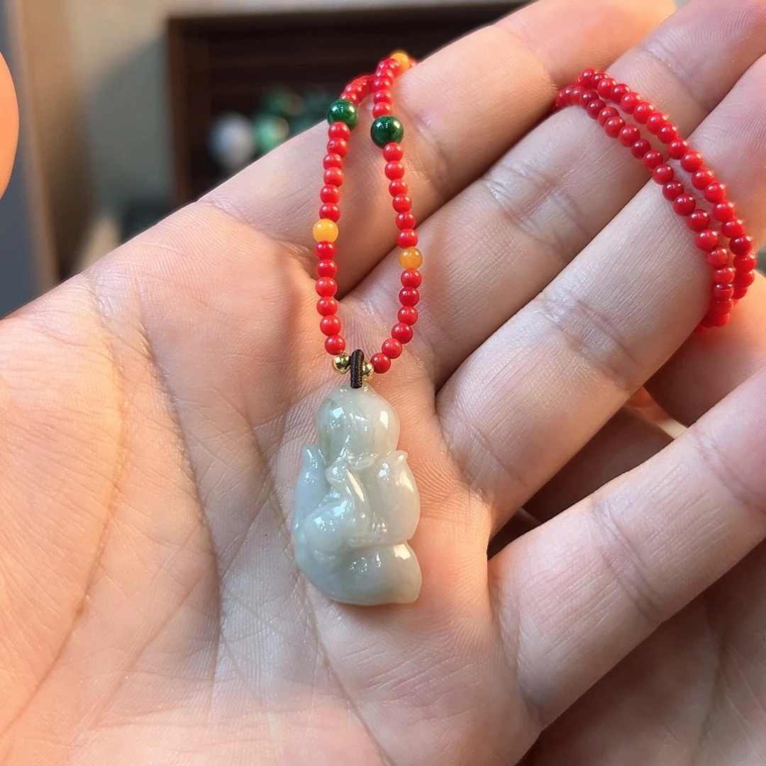 翡翠颈饰未镶嵌吊坠