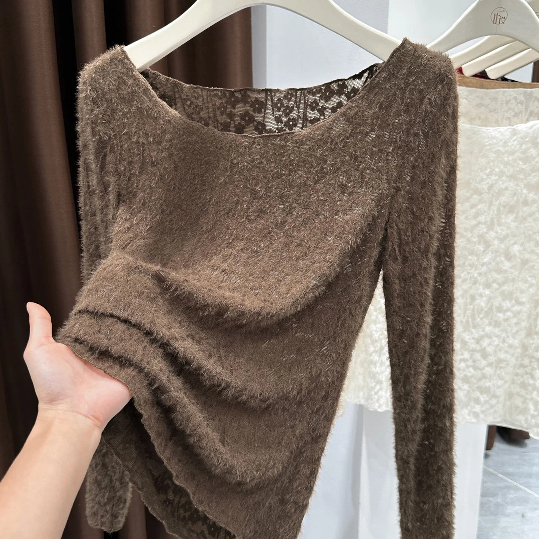 法式咖色复古圆领蕾丝衫女2025秋季新款高端洋气内搭显瘦磨毛小衫