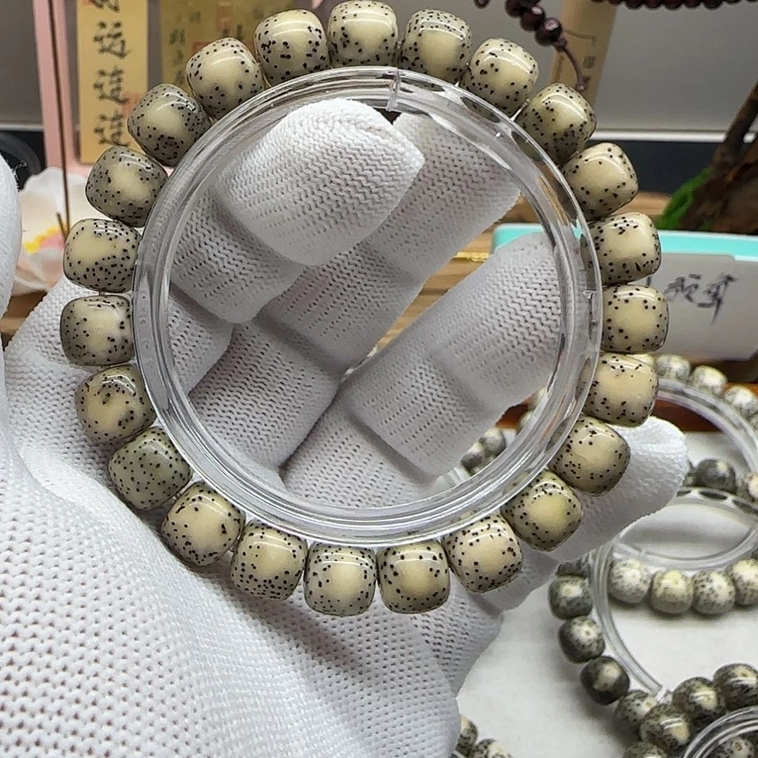 星月菩提手串卡10绿背河豚