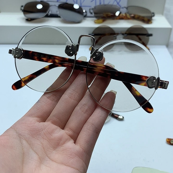 冰糖色复古圆眼镜