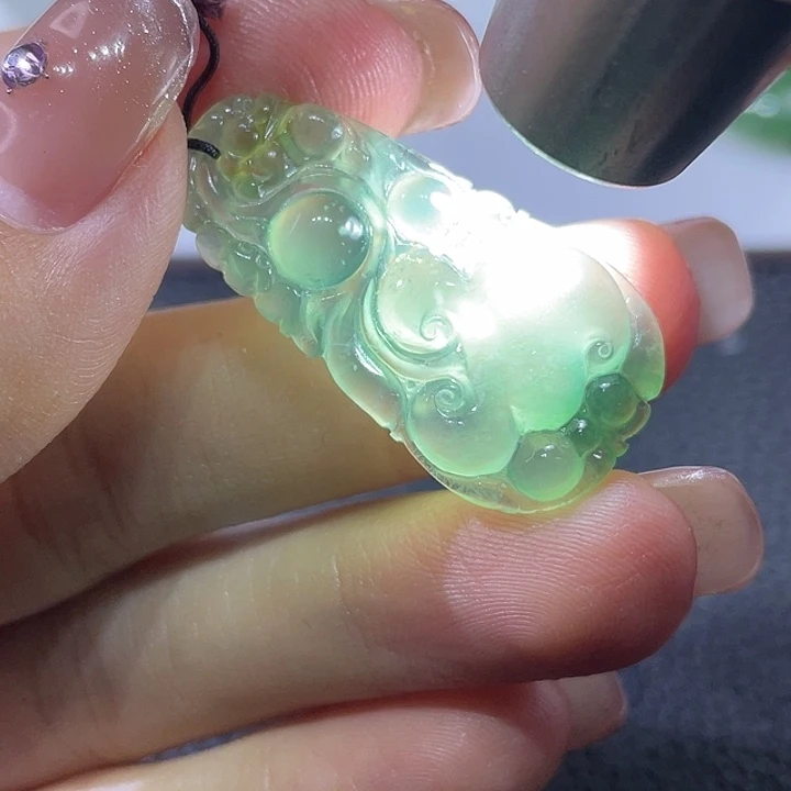 未镶嵌定制翡翠翡翠