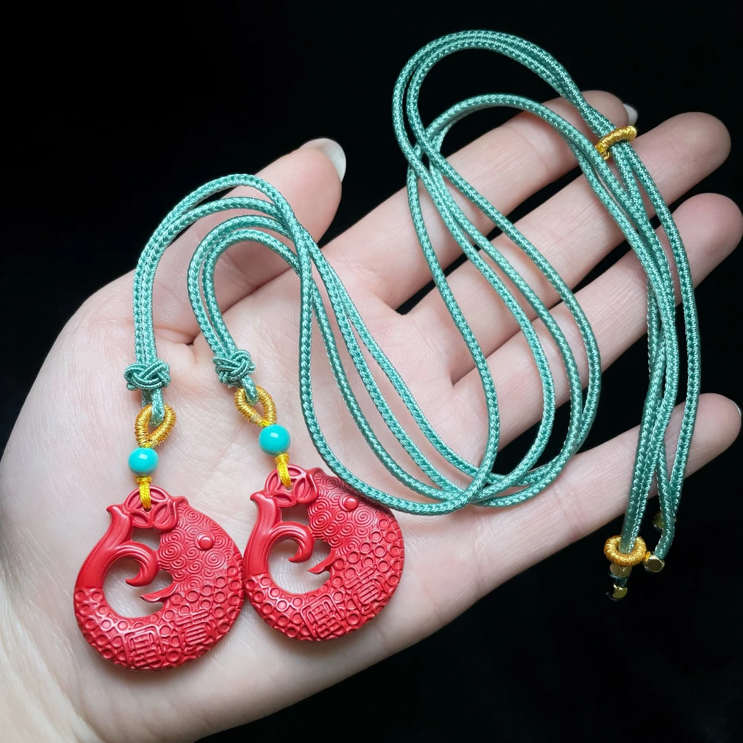 含辰砂工艺品9 V87406-朱砂吊坠—多样性发一件-29x27x5mm（东哥）