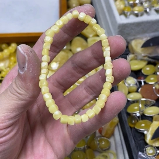 蜜蜡裸石未镶嵌多样性发货