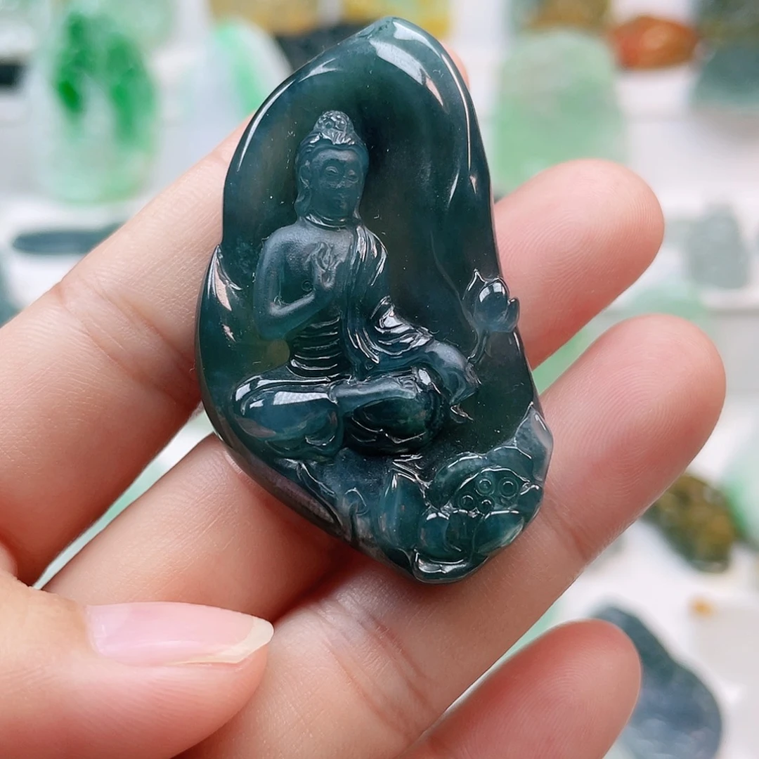 翡翠颈饰未镶嵌阿弥陀佛