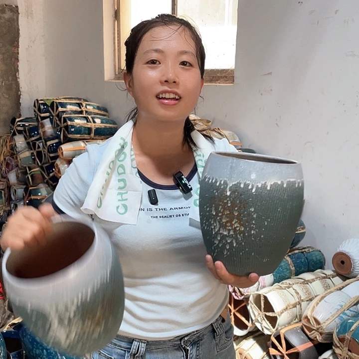 瑕疵红陶15/20两个颜色随机