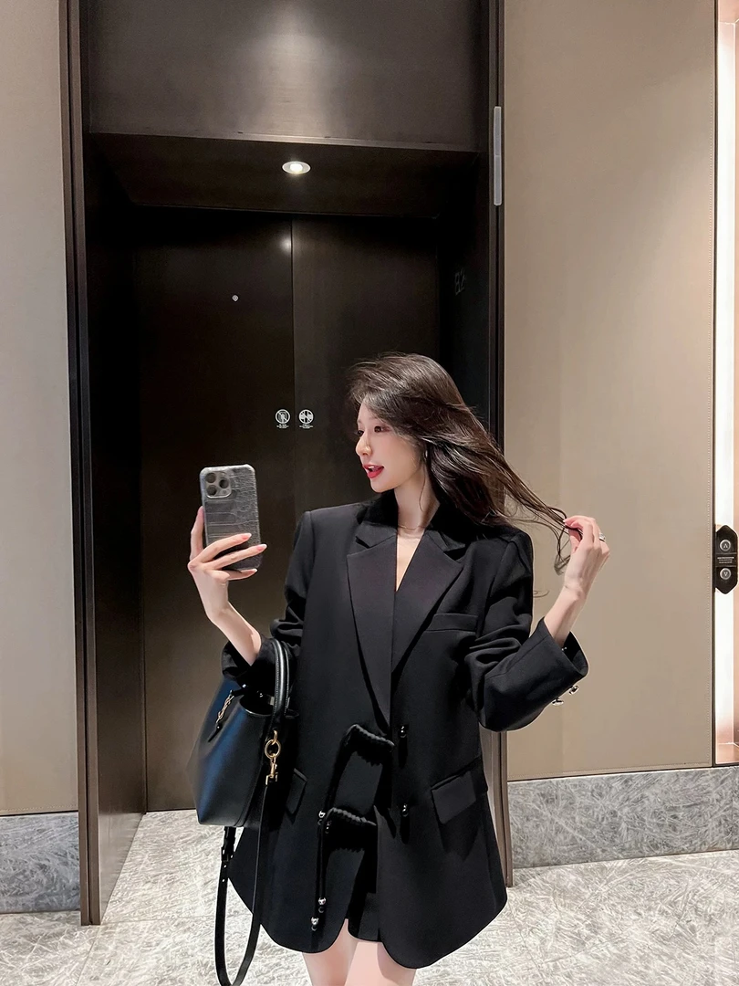 黑色新中式西装外套女2025春秋季新款高级感宽松气质垂感西服上衣