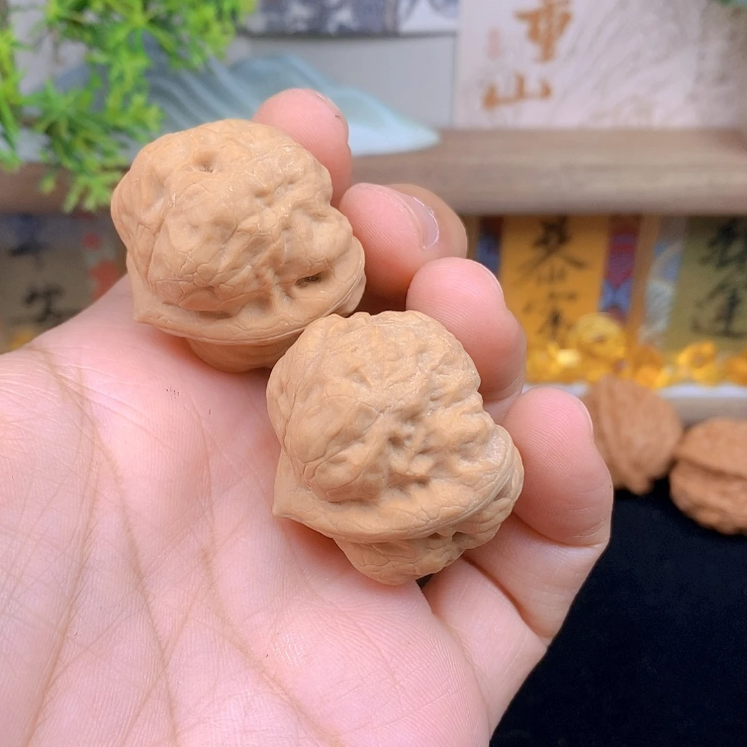 t***_文玩核桃把件核桃503
