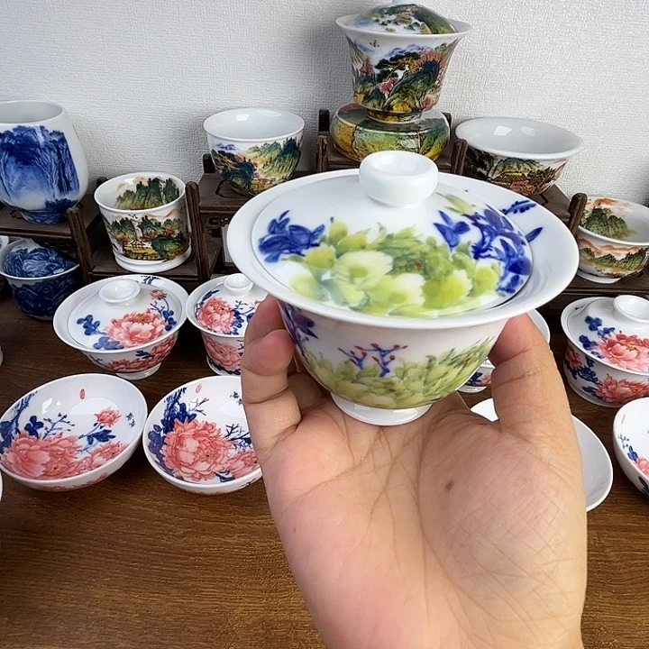 忠意堂釉下彩绿牡丹盖碗