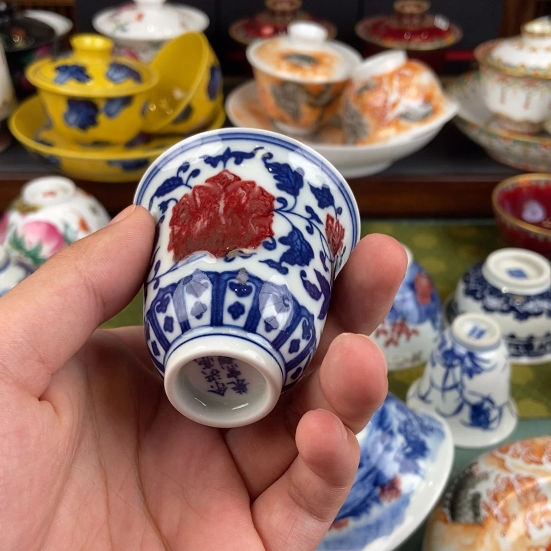 陶瓷的设计师是一个