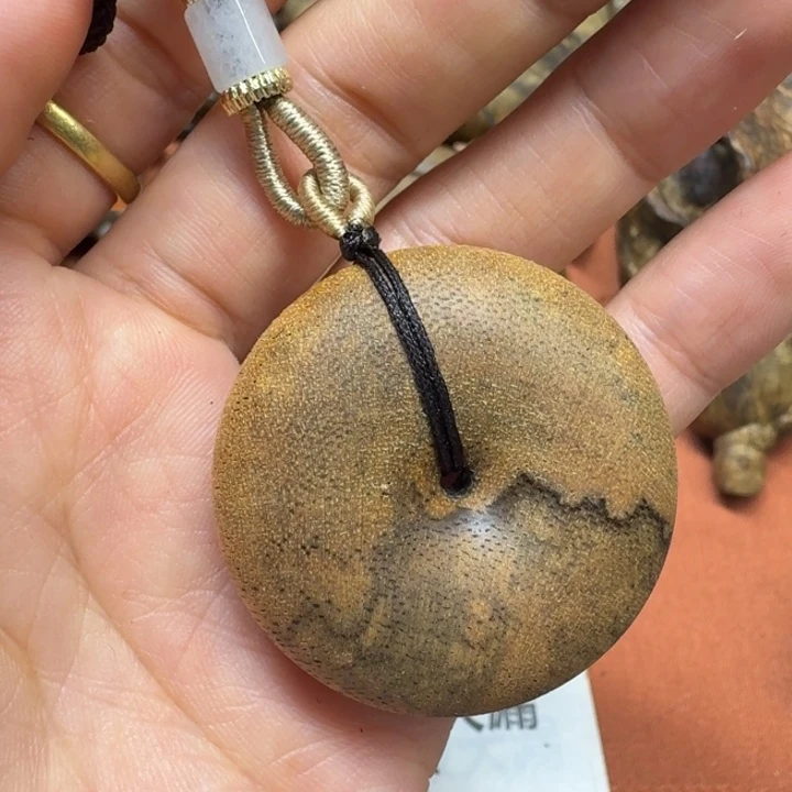 大叶紫檀（黑酸枝木类）