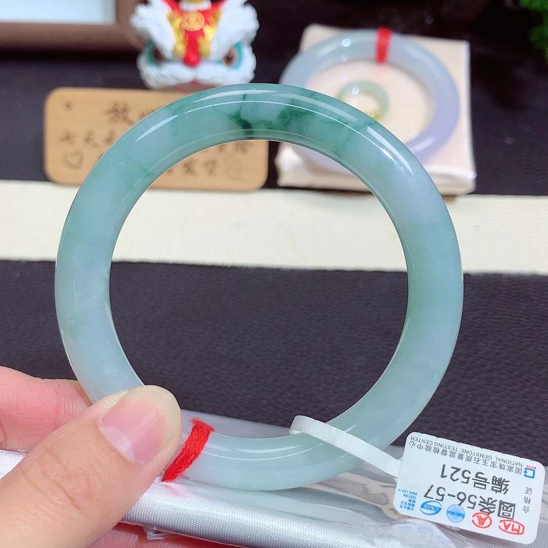 翡翠未镶嵌手镯521