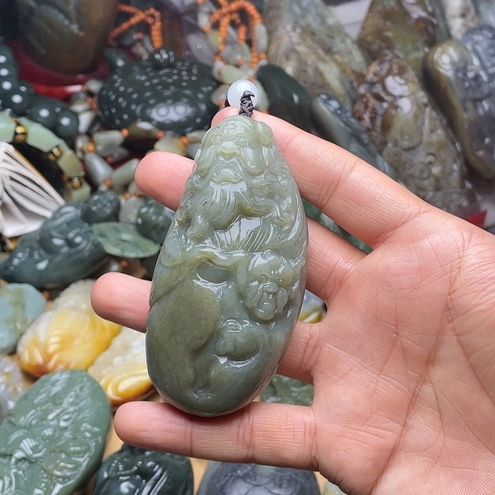 和田玉未镶嵌挂件