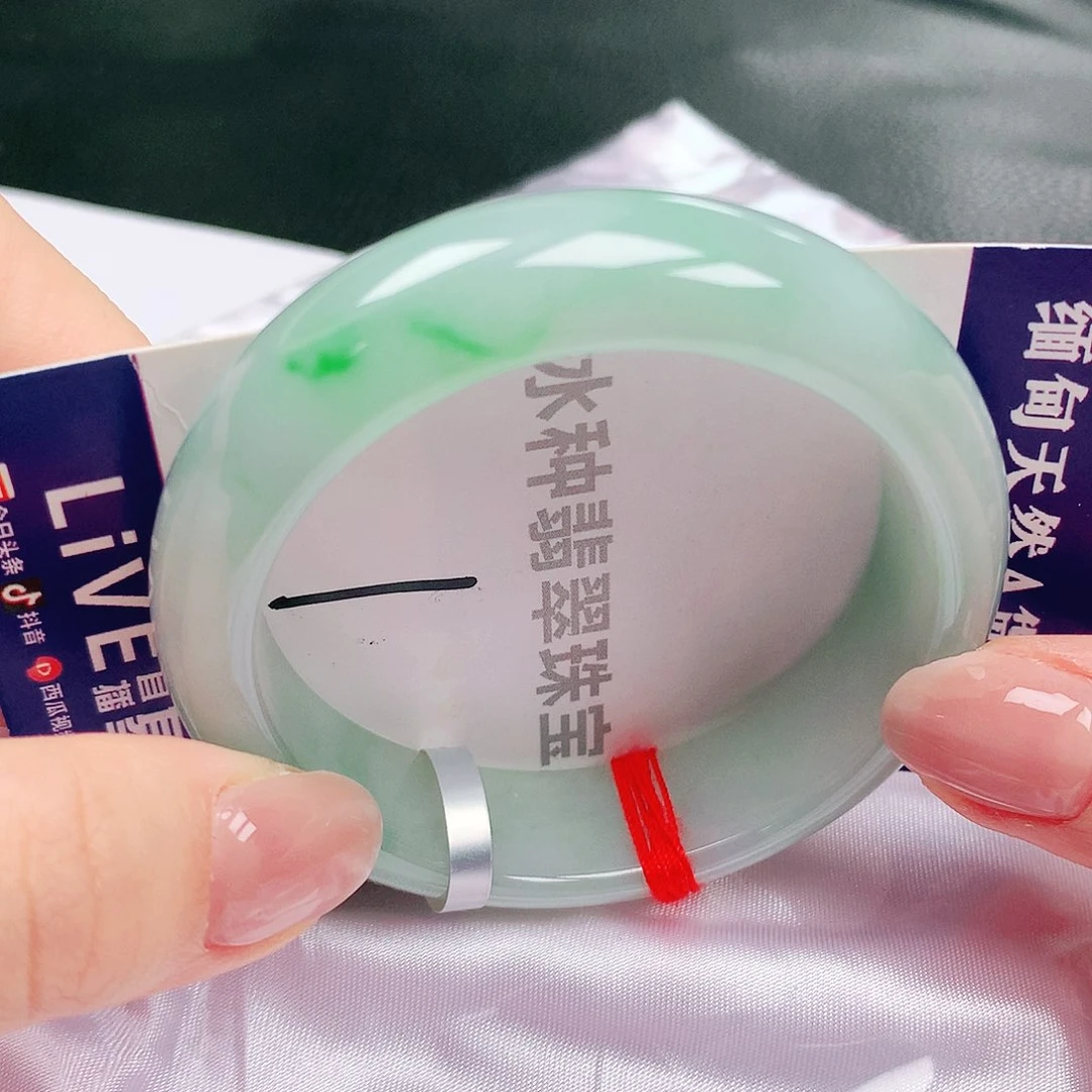 翡翠未镶嵌手镯缅甸天然a货翡翠