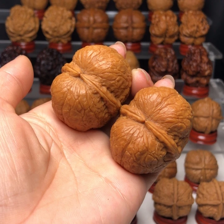 文玩核桃吊坠3峭壁元宝