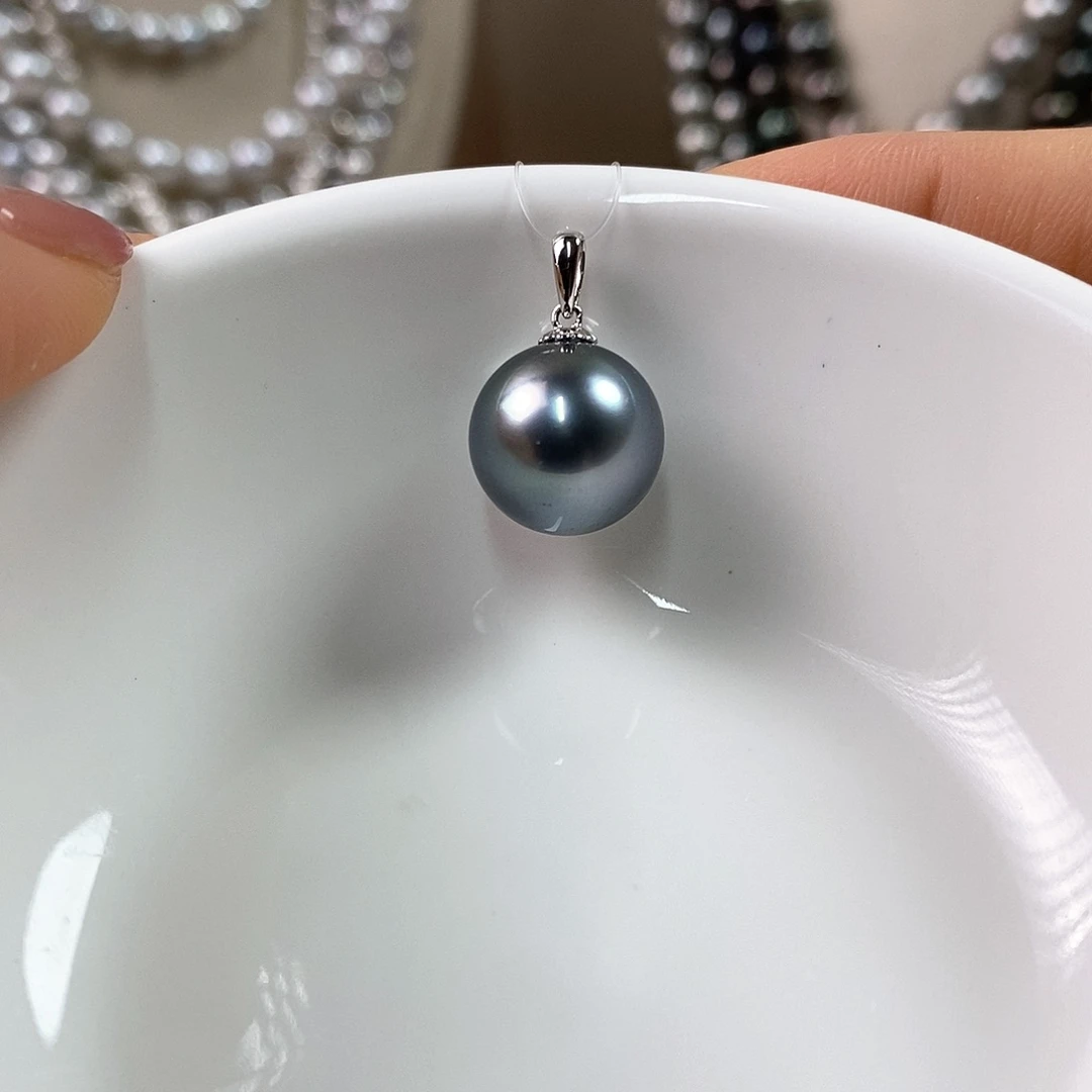 18K金镶嵌吊坠(不含链)海水珍珠12.9mm大溪地黑珍珠吊坠