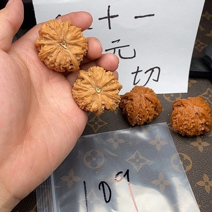 吊坠文玩核桃w638386649864648648