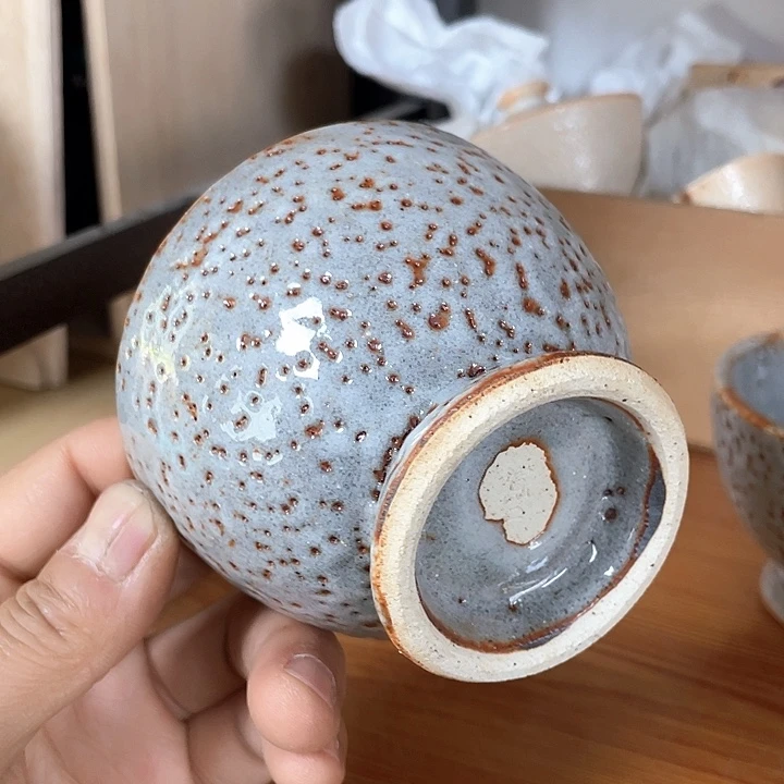 瓷片讷****子001 一人直播，看品直播间说序号