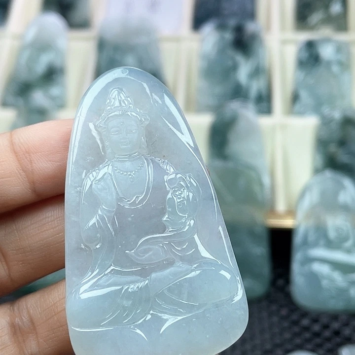 颈饰未镶嵌翡翠微**扬天然翡翠A货素衣观音