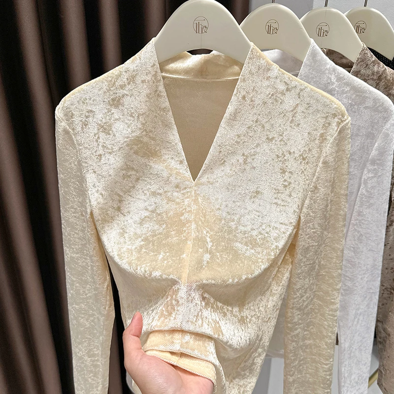 高级感钻石毛长袖打底衫女洋气内搭低V领正肩T恤春秋新款修身上衣