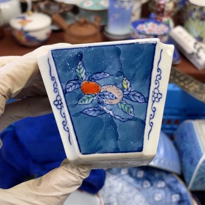 他家瓷器真美…开播了